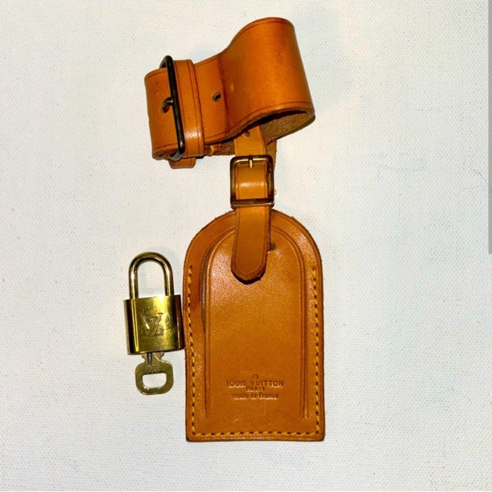 Louis Vuitton Tan Leather Luggage Tag with Gold Lock
